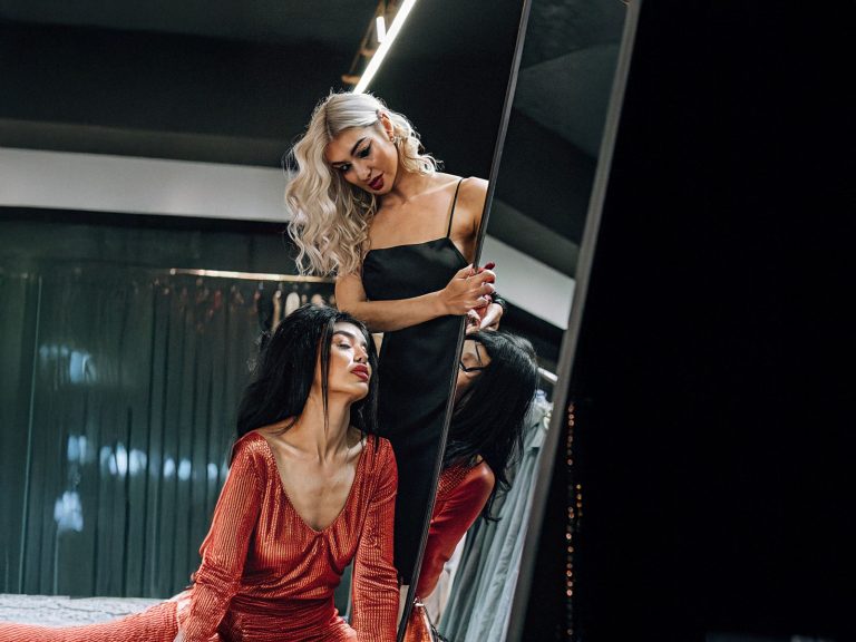 Jedno chodź, kochana i Eliza przepadła w cekinowym raju…